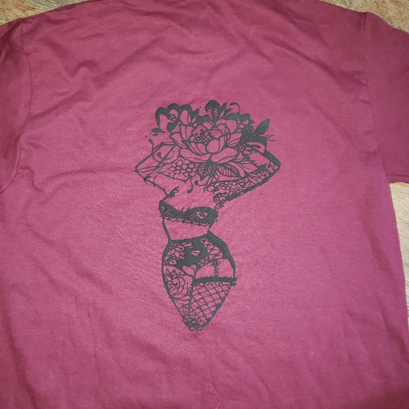 Maroon. Small. Short sleeve. She is... - Picture 2 of 2